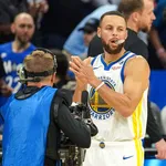 Defesa brilha, Curry resolve e Warriors vencem Magic fora de casa