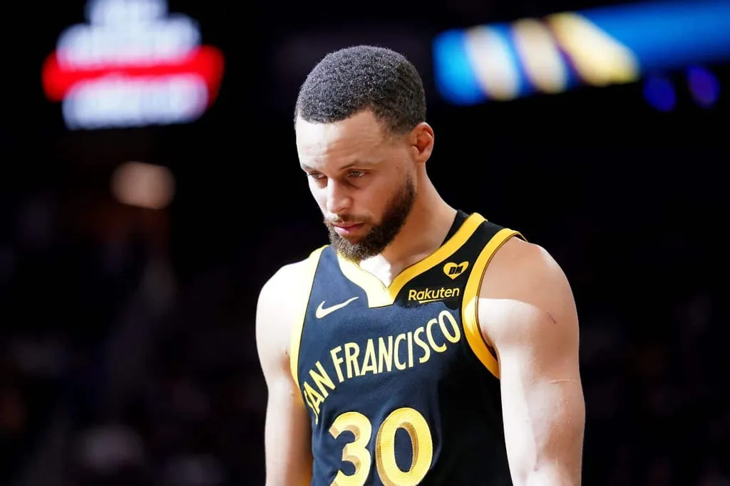 NBA: Com classifica&ccedil;&atilde;o amea&ccedil;ada, Curry desabafa ap&oacute;s derrota dos Warriors