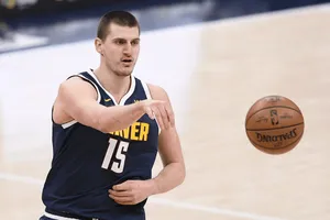 Nikola Jokic se torna o maior assistente na história do Denver Nuggets