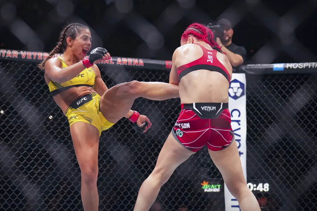 Tabatha Ricci vence no UFC Fight Night e soma 4 vit&oacute;rias seguidas