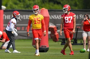 NFL: Veterano dos Chiefs vira dúvida para estreia após lesão em treinamento