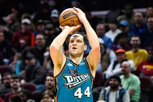 Astro dos Pistons, Bojan Bogdanovic deve estrear na NBA 2023-24