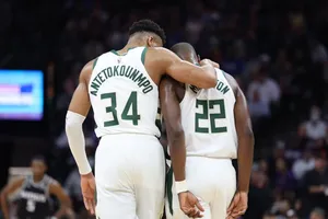 NBA: Giannis e Middleton fazem história em vitória dos Bucks