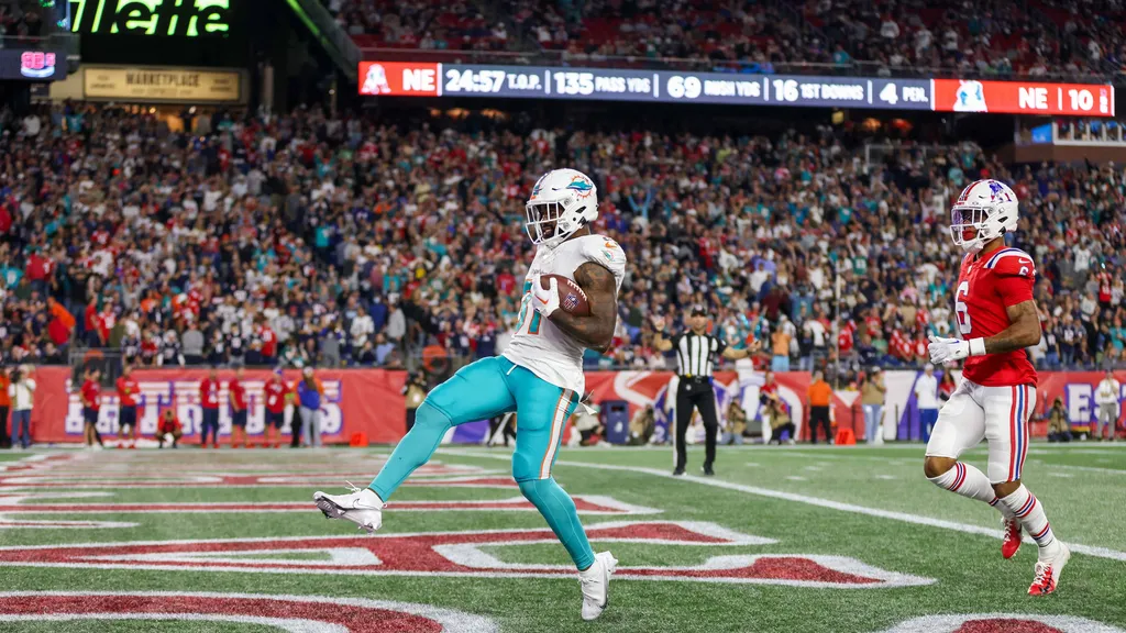 NFL: Patriots amea&ccedil;am no fim, mas Dolphins vencem em New England
