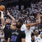 NBA Playoffs 2024: Doncic decide no fim e Mavericks vencem Timberwolves no Jogo 2 da final do Oeste