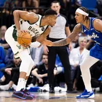 NBA: Giannis anota 35 pontos, mas n&atilde;o consegue parar Magic