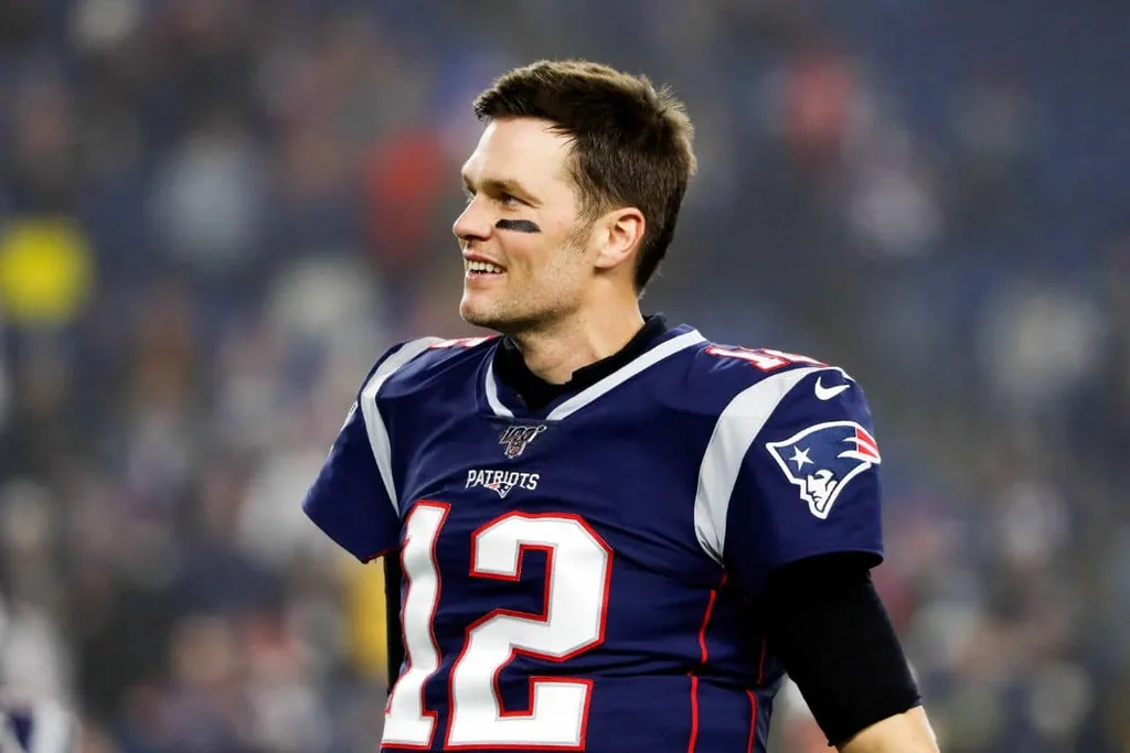 NFL: Tom Brady &eacute; introduzido ao Hall da Fama do New England Patriots