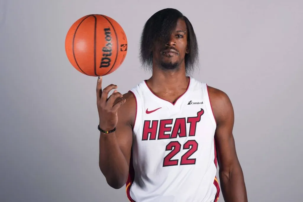 Jimmy Butler &rsquo;emo&rsquo; ressurge fora das quadras da NBA; entenda