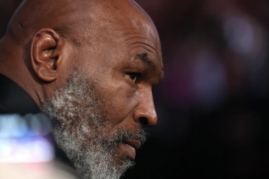 Mike Tyson faz revela&ccedil;&atilde;o chocante sobre per&iacute;odo em que esteve na pris&atilde;o