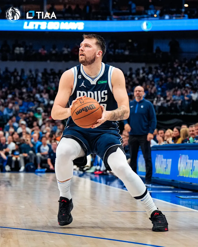 NBA toma decis&atilde;o sobre protesto dos Mavs contra Warriors