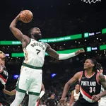 Com retorno de Jaylen Brown, Celtics vencem Trail Blazers em casa