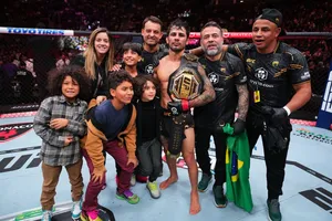 UFC 296: Alexandre Pantoja domina adversário e mantém cinturão