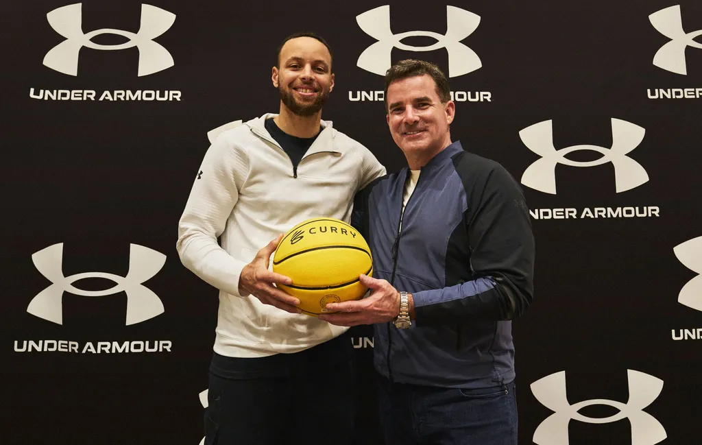 NBA: Curry assina &lsquo;contrato eterno&rsquo; e vira presidente de marca