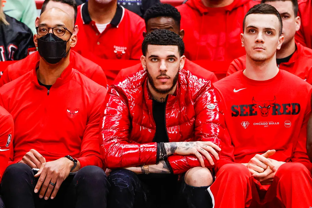 Les&atilde;o grave de Lonzo Ball d&aacute; al&iacute;vio de US$ 10 milh&otilde;es aos Bulls