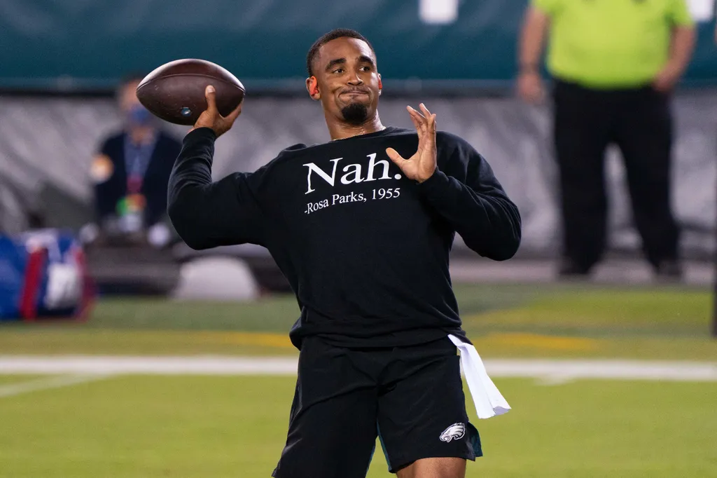 NFL: como Jalen Hurts foi de reserva a mais bem pago da hist&oacute;ria em 4 anos