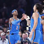 NBA: Thunder atropela Spurs e coloca press&atilde;o em Nuggets e Timberwolves