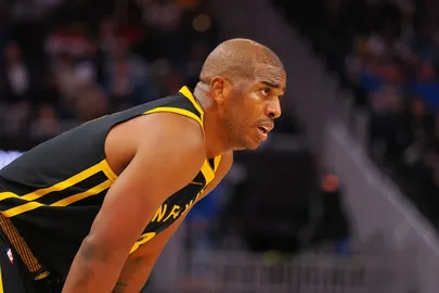Chris Paul em a&ccedil;&atilde;o pelo Golden State Warriors na NBA