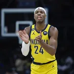 NBA: Buddy Hield atrai forte interesse de tr&ecirc;s times e Pacers abre conversas