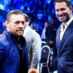 McGregor anuncia retorno ao UFC e j&aacute; tem luta agendada para este ano