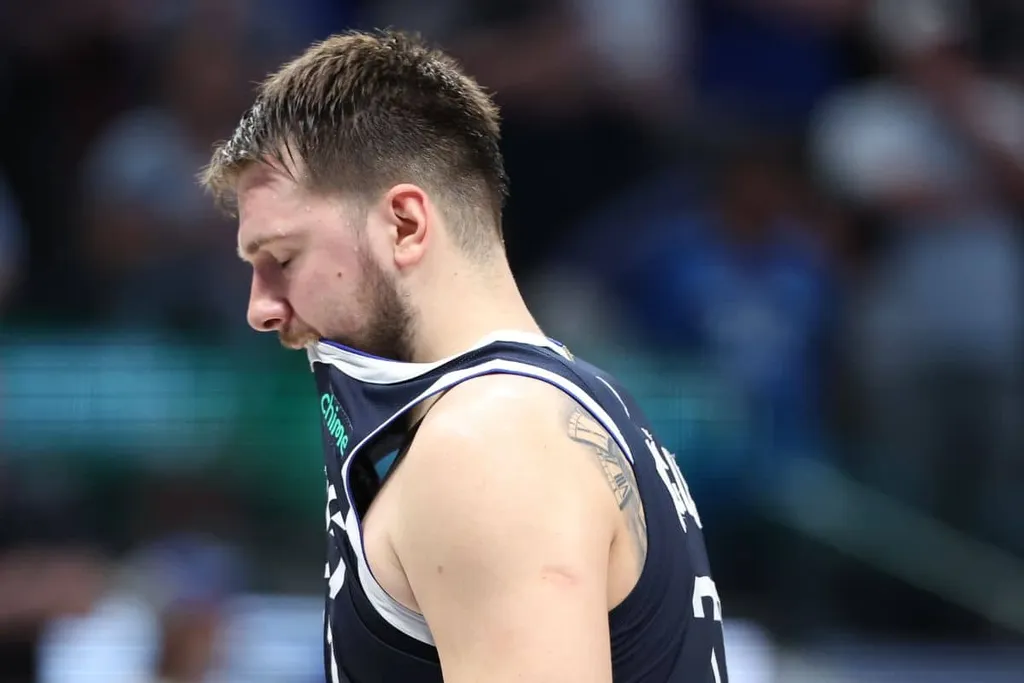 Doncic se irrita ap&oacute;s derrota para Wolves no NBA Playoffs: &lsquo;Que mentalidade?&rsquo;