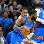 Irving x Wembanyama: experi&ecirc;ncia vence duelo emocionante para os Mavericks na NBA