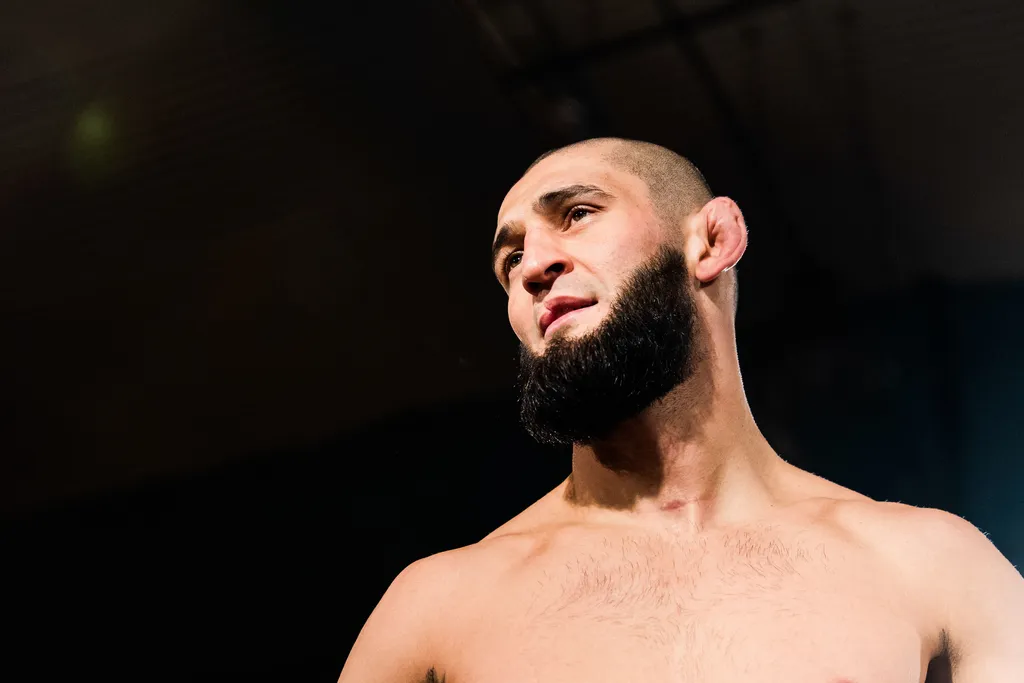 UFC: Chimaev rompe sil&ecirc;ncio, rebate Dana White e desafia lutadores