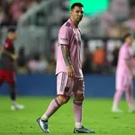Porque Messi foi substitu&iacute;do no primeiro tempo do jogo do Inter Miami?