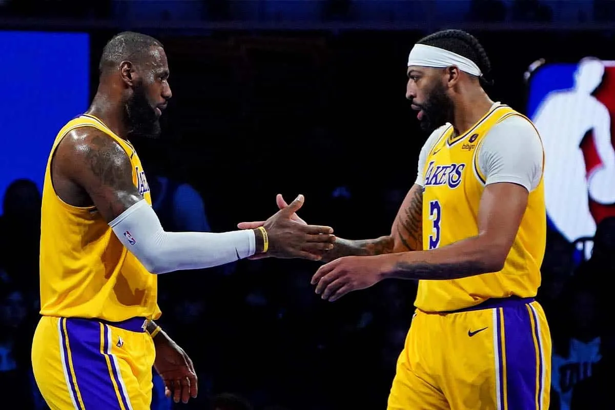LeBron James e Anthony Davis lideraram novamente os Lakers na temporada (Foto: Icon Sport)