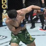 UFC 301: Alexandre Pantoja &lsquo;esgota&rsquo; Ergec e mantem cintur&atilde;o peso-mosca