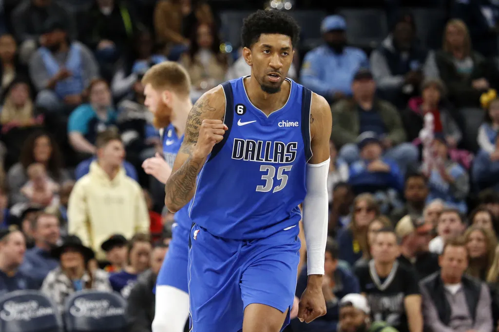 NBA: Lakers anuncia contrata&ccedil;&atilde;o de quatro jogadores para a pr&eacute;-temporada