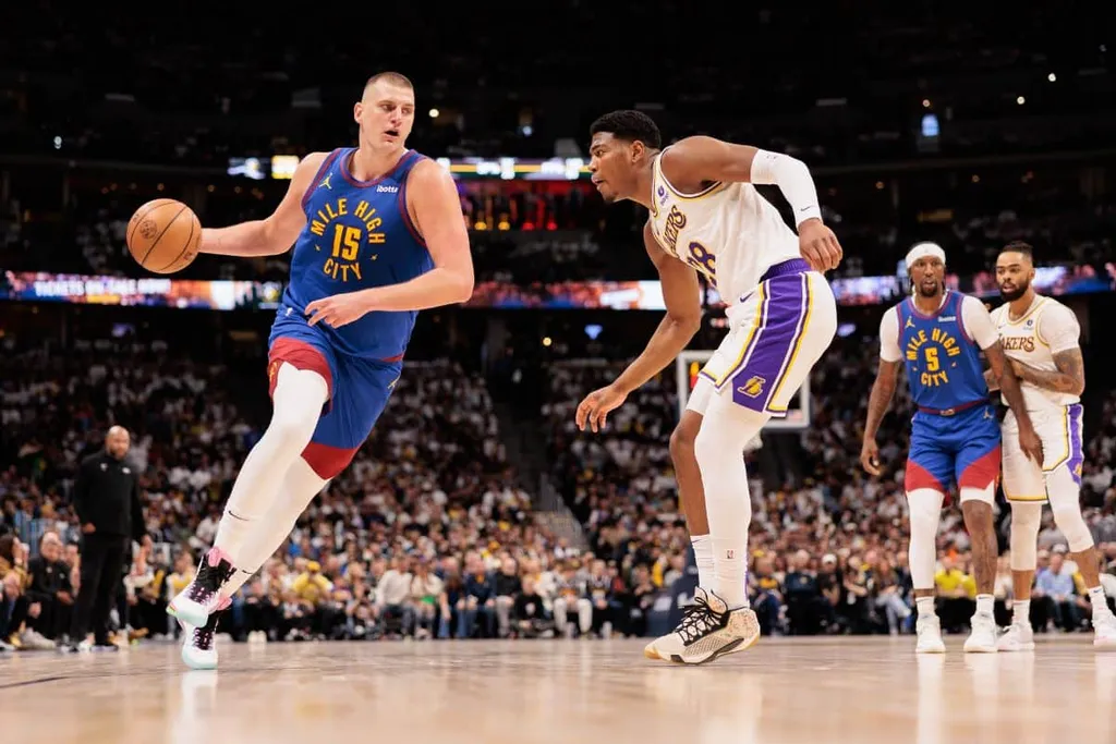 NBA Playoffs 2024: Jokic brilha em vit&oacute;ria dos Nuggets sobre os Lakers no Jogo 1