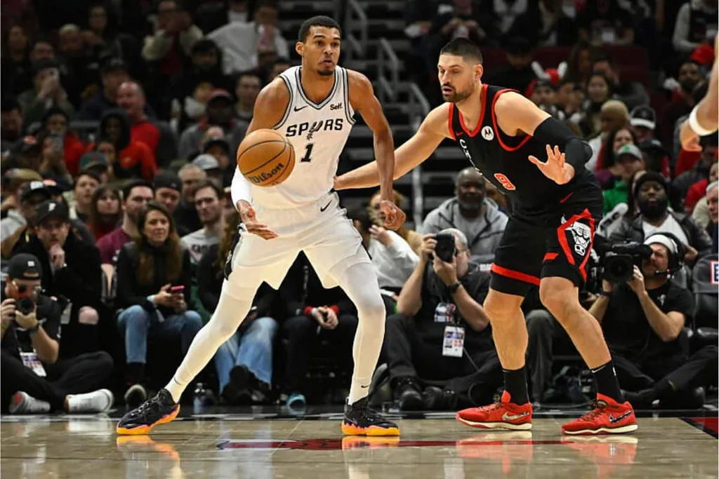 NBA: Chicago Bulls vencem San Antonio Spurs de Victor Wembanyama
