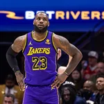 NBA: LeBron tenta, mas Lakers tem noite apagada e perde para os Pelicans