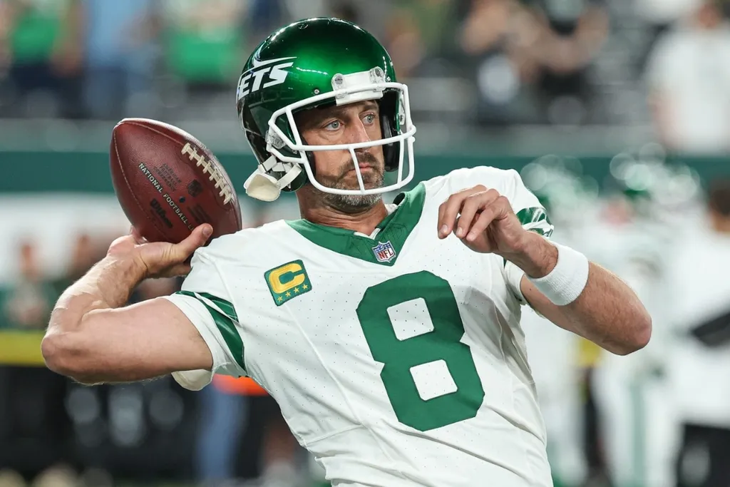 NFL: Aaron Rodgers &lsquo;descarta&rsquo; aposentadoria e planeja &lsquo;mais anos&rsquo; pelos Jets
