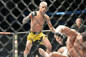 Casa de apostas divulga chances de Charles Do Bronxs reconquistar cinturão do UFC