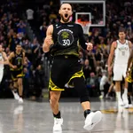 NBA: com Curry decisivo, Warriors levam jogo para prorroga&ccedil;&atilde;o e derrotam Bucks