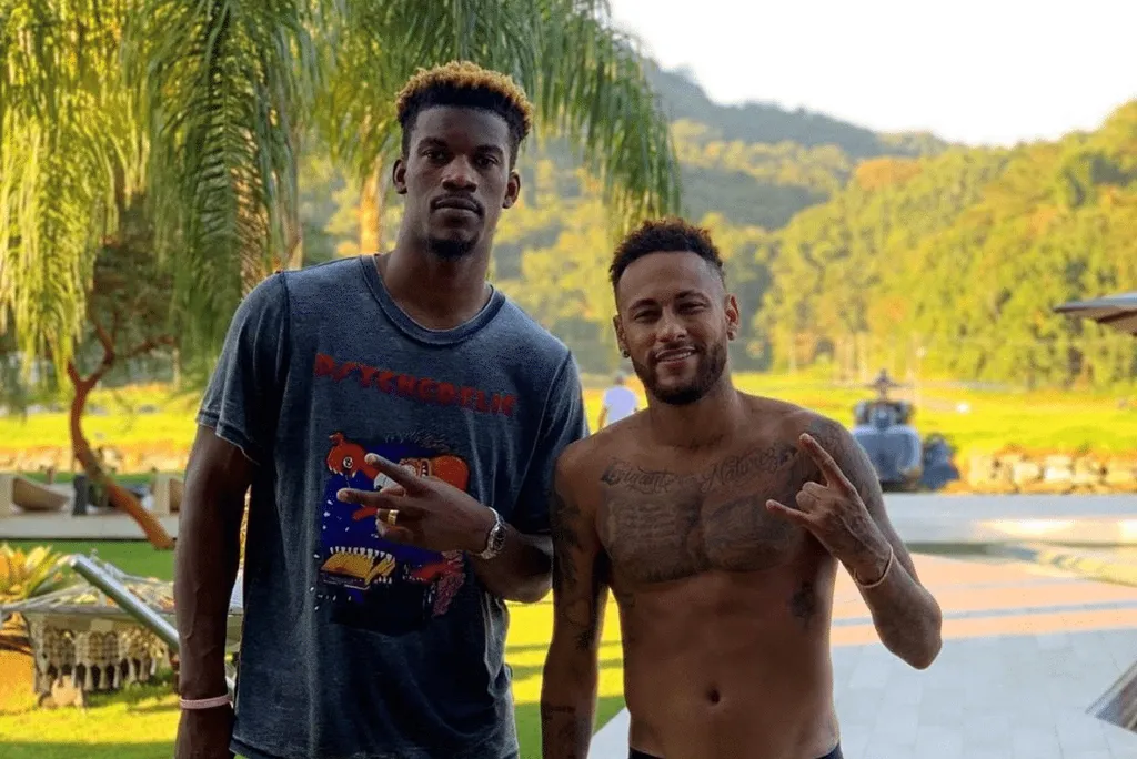 NBA: Jimmy Butler assiste a lances de Neymar antes de jogo decisivo