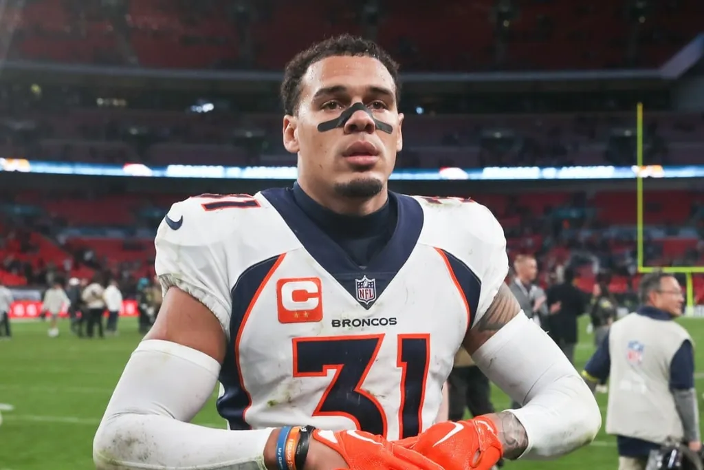 NFL: Ap&oacute;s 8 temporadas, Broncos liberam jogador Pro-Ball