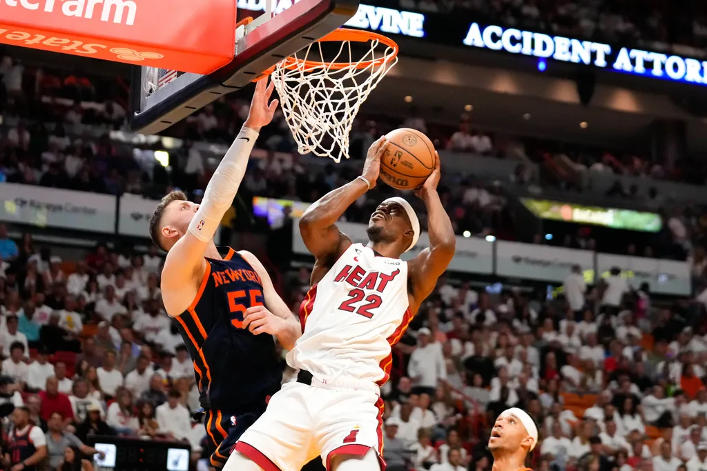 Onde assistir Knicks x Heat e Warriors x Lakers ao vivo nesta segunda (8) &ndash; NBA Playoffs