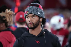 NFL: Kyler Murray deve ficar de fora no início da temporada dos Cardinals