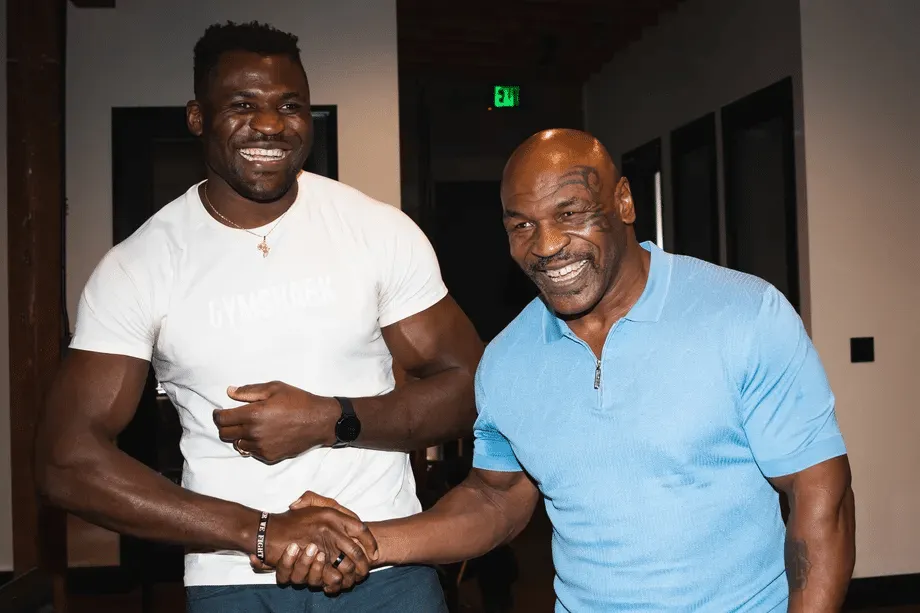 Francis Ngannou ter&aacute; ajuda de lenda do boxe para enfrentar Tyson Fury