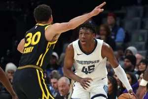 Caçula da NBA impressiona até Shaquille O’Neal após show contra Warriors