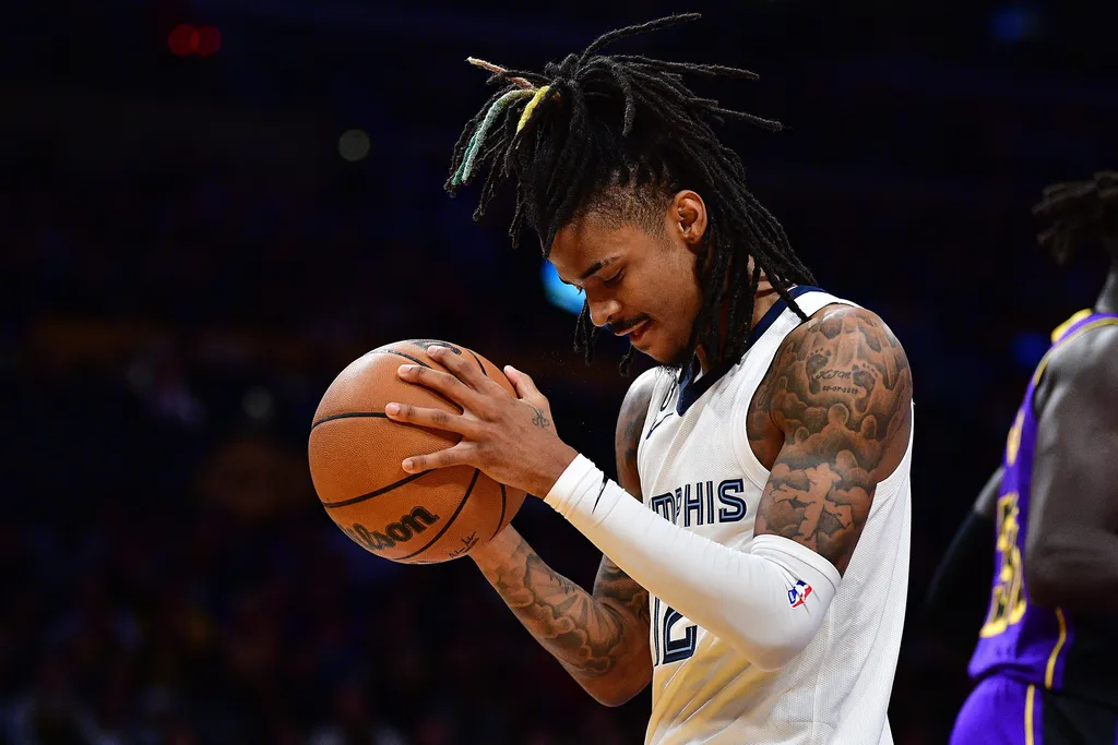 NBA: elei&ccedil;&atilde;o faz Ja Morant perder US$ 39 milh&otilde;es e rende fortuna a dupla