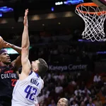 NBA: Butler tem noite apagada em vit&oacute;ria espetacular dos Mavericks