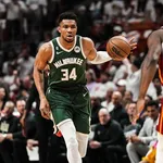 NBA: Butler cala Giannis e garante classifica&ccedil;&atilde;o do Heat na prorroga&ccedil;&atilde;o