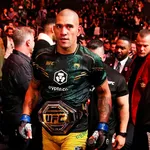 Escalado no UFC 300, Alex Poatan n&atilde;o descarta retorno no UFC 301
