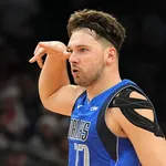 NBA: Luka Doncic quebra marca de 57 anos e se iguala a Harden