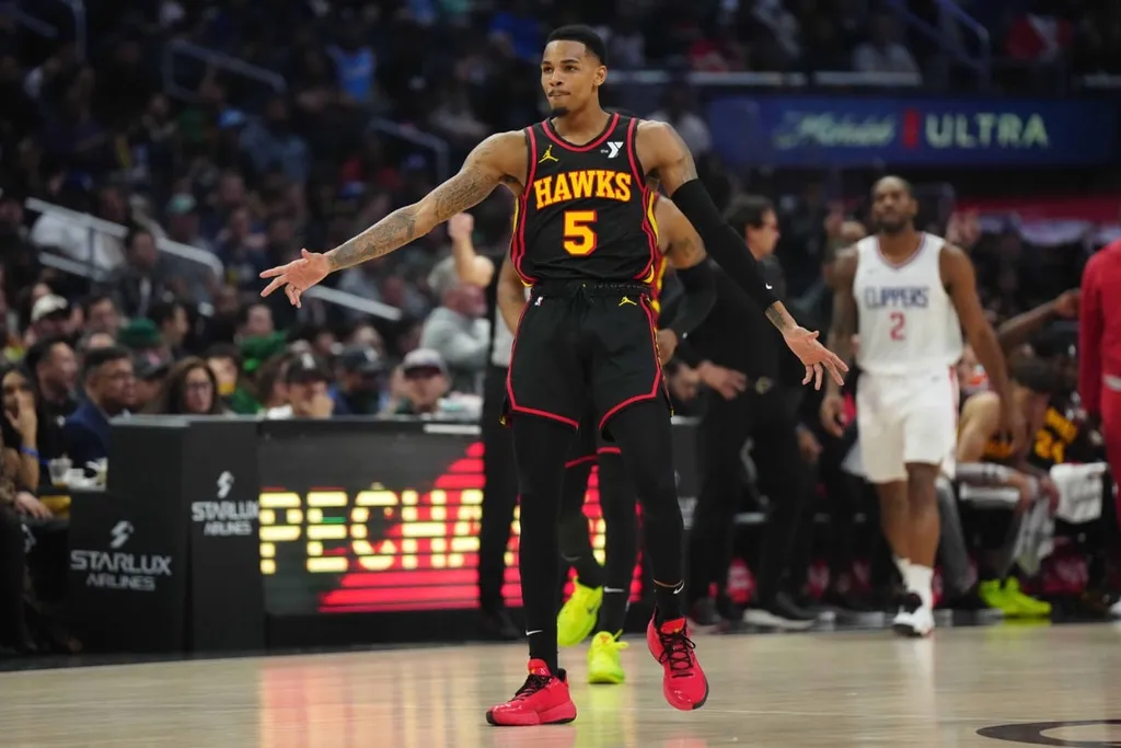 NBA: DeJounte Muray estraga momento hist&oacute;rico de James Harden em vit&oacute;ria dos Hawks