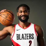 NBA: DeAndre Ayton fala sobre sa&iacute;da dos Suns em retorno &agrave; Phoenix: &lsquo;N&atilde;o sinto nada&rsquo;