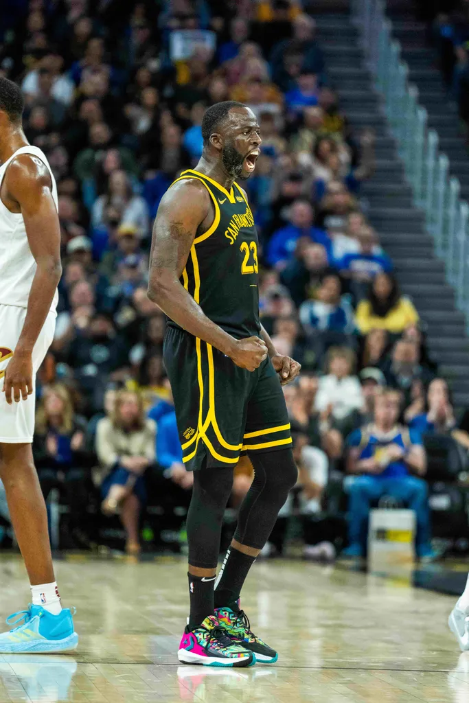 Ap&oacute;s expuls&atilde;o, Draymond Green se irrita com torcida dos Warriors: &lsquo;Idiotas&rsquo;